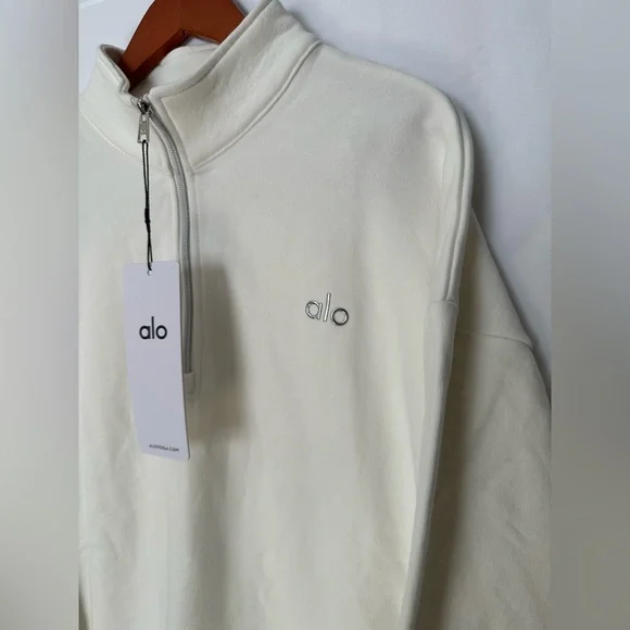 Alo Yoga Ivory Half Zip Pullover Sweatshirt NWT Small - Picture 2 of 8